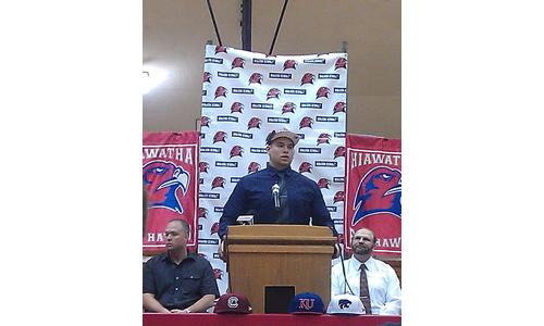 Hiawatha's Peyton Newell Chooses Nebraska