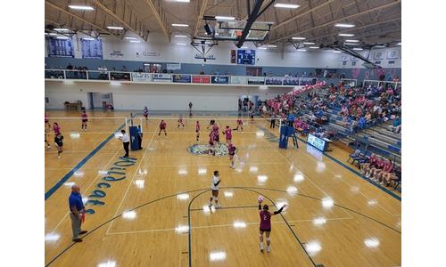 Hiawatha Sweeps Holton Triangular