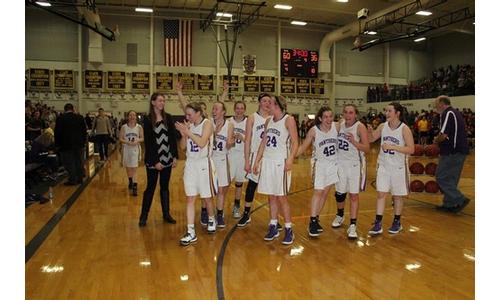 Mound City Girls Advance to Final Four in Columbia