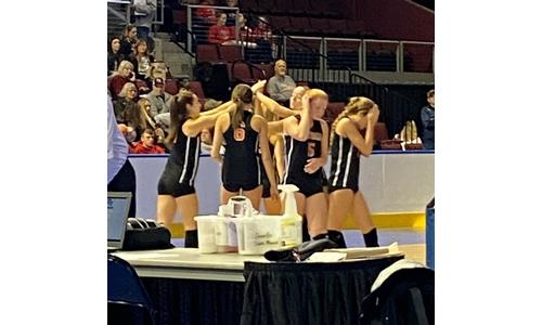 Centralia Bounces Back With Big Win Over Burlingame in Straight Sets