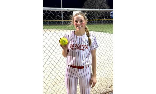 Hiawatha Softball Sweeps St. Marys