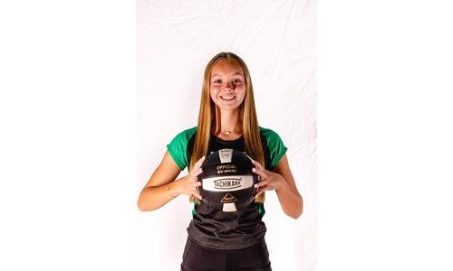 Witt Records 1,000th Career Assist at Weeping Water Volleyball Invite   