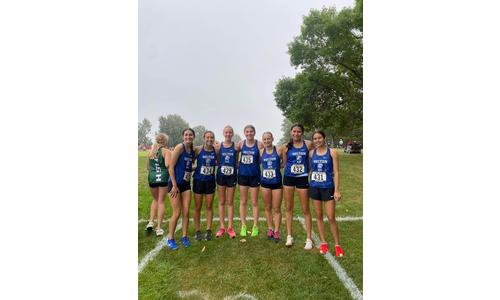 Holton Girls CC Wins Hiawatha Invite