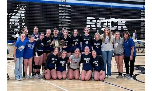 Holton Volleyball Upsets Top Seed to Qualify for State