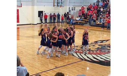 Doniphan West Girls Continue Historic Season Into State Semifinals