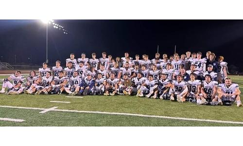 Colin Menold and Sabetha Run Wild on Silver Lake to Advance in Playoffs