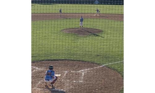 Doniphan County Wins Wild Game to Open Zone Tournament