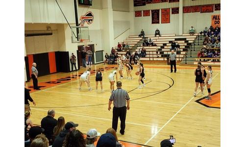 Centralia and Doniphan West Win Thursday Sub-State Semifinal Games