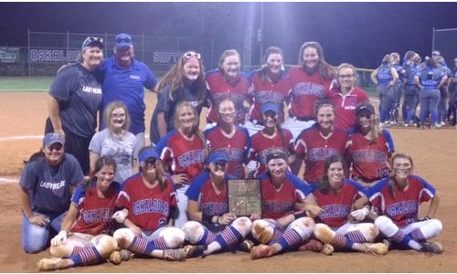 Oskaloosa Softball Claims Home 3A Regional to Earn State Spot