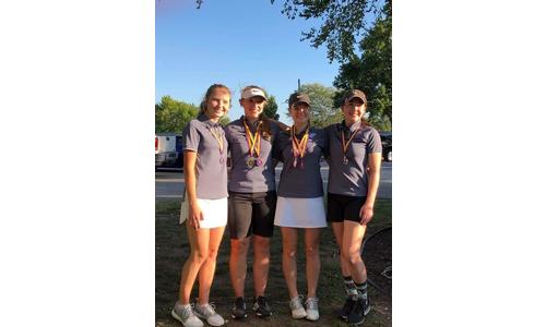 Holton Girls Golf Takes First at Spring Hill
