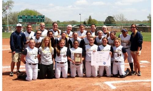 Highland CC Softball Bows out of NJCAA Division II Tournament