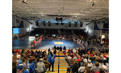Holton Sends Five Wrestlers to State, Places Third in Team Standings